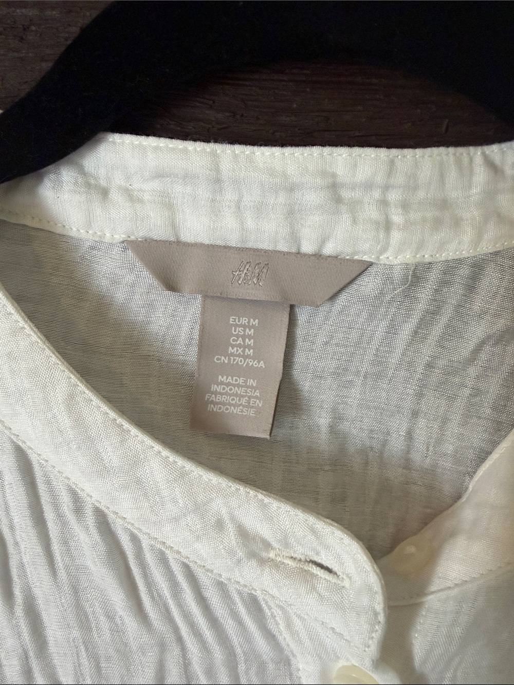 H&M White Button-Front Ruffle Sleeve Blouse - Picture 2 of 2